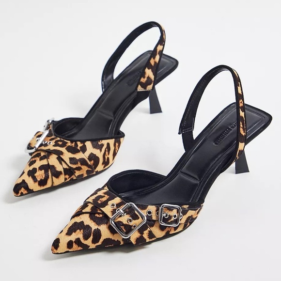 NEW Urban Outfitters Leopard Buckle Slingback Kitten Heels - Picture 2 of 12